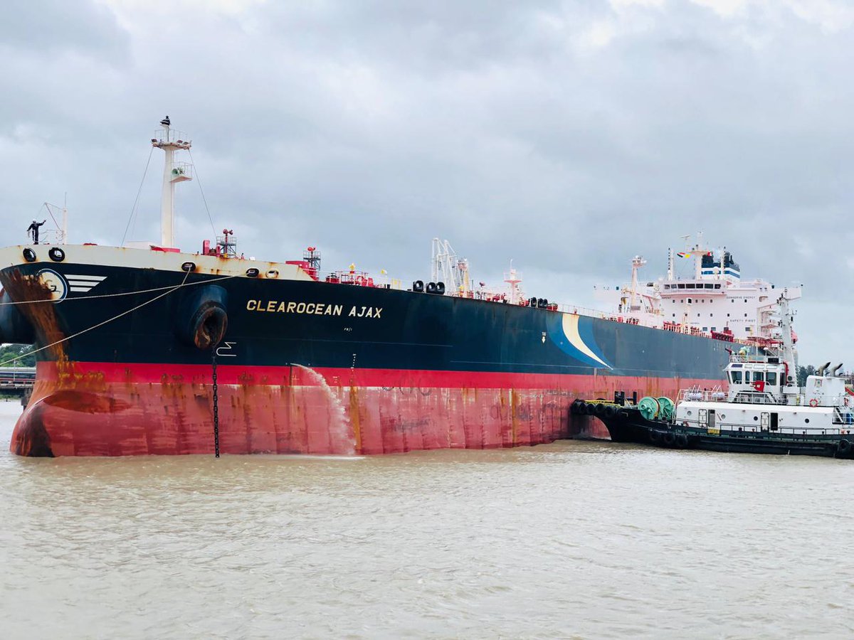 SMPort_Kolkata's tweet photo. ‘M.T. CLEAROCEAN AJAX’ the biggest Vessel of its kind with 48,111 MT of Naphtha, the highest ever parcel load of Naphtha on account of HPL was anchored at HOJ-3 of HDC today for the first time which makes @SMPort_Kolkata  privileged enough to handle such a big tanker. https://t.co/rk0WlXEuAf