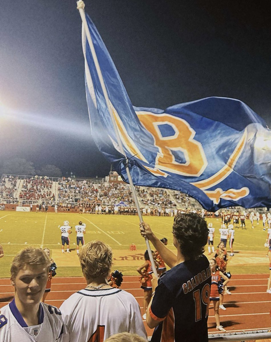 BHS_BeechPatrol's tweet photo. ⭐️GAME TOMORROW⭐️
📍HOME VS INDEPENDENCE🤮
🤩HOMECOMING🤩
🔷BLUE AND ORANGE THEME🔶
🚙TAILGATE @ 5:00 IN ANNEX PARKING LOT🚙
🏴☠️RIDE IN @ 7:15 @ SHACKLE ISLAND CHURCH🏴☠️
🏈OKLAHOMA DRILL🏈
🔸PACK THE SHACK FOR HOMECOMING🔸
•
•
#SI4L #BeechPatrol #Homecoming https://t.co/GZQADOmxBO