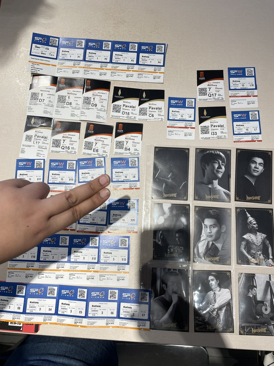 Haryani2202's tweet photo. Objectively I rate the movie 8/10 because the flow of movie was too abrupt but I am impressed with the characters and cinematography. The message they want to portray is clear and the mystery is pretty much obvious. #ManSuangPhotoCard https://t.co/lPQBnynJuK