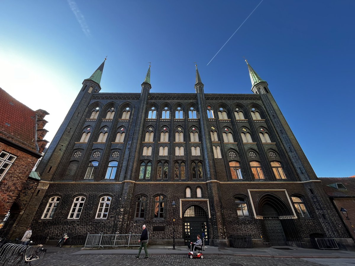 Lars Klemeyer (@larsklemeyer) on Twitter photo A pleasure to join the <a href="/dfg_public/">DFG public | @dfg_public@wisskomm.social</a> research training of the GrK NANOHYBRID program. Beside all the positive feedback on my current work, and all the interesting insights - it took me to one of the most beautiful cities in the world, Lübeck! A pleasure to join the <a href="/dfg_public/">DFG public | @dfg_public@wisskomm.social</a> research training of the GrK NANOHYBRID program. Beside all the positive feedback on my current work, and all the interesting insights - it took me to one of the most beautiful cities in the world, Lübeck!