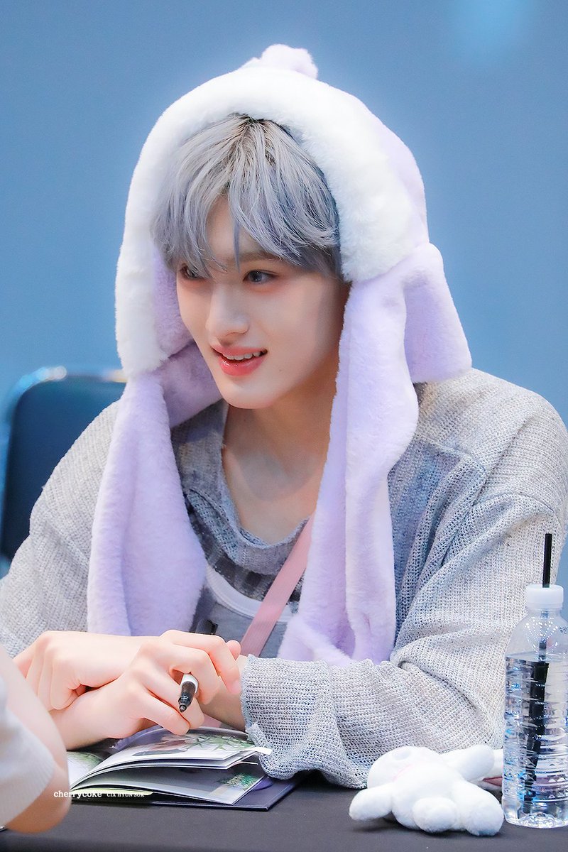 cherrycoke_hs's tweet photo. 230617 #CIX #현석 https://t.co/fZxl6r2dIE