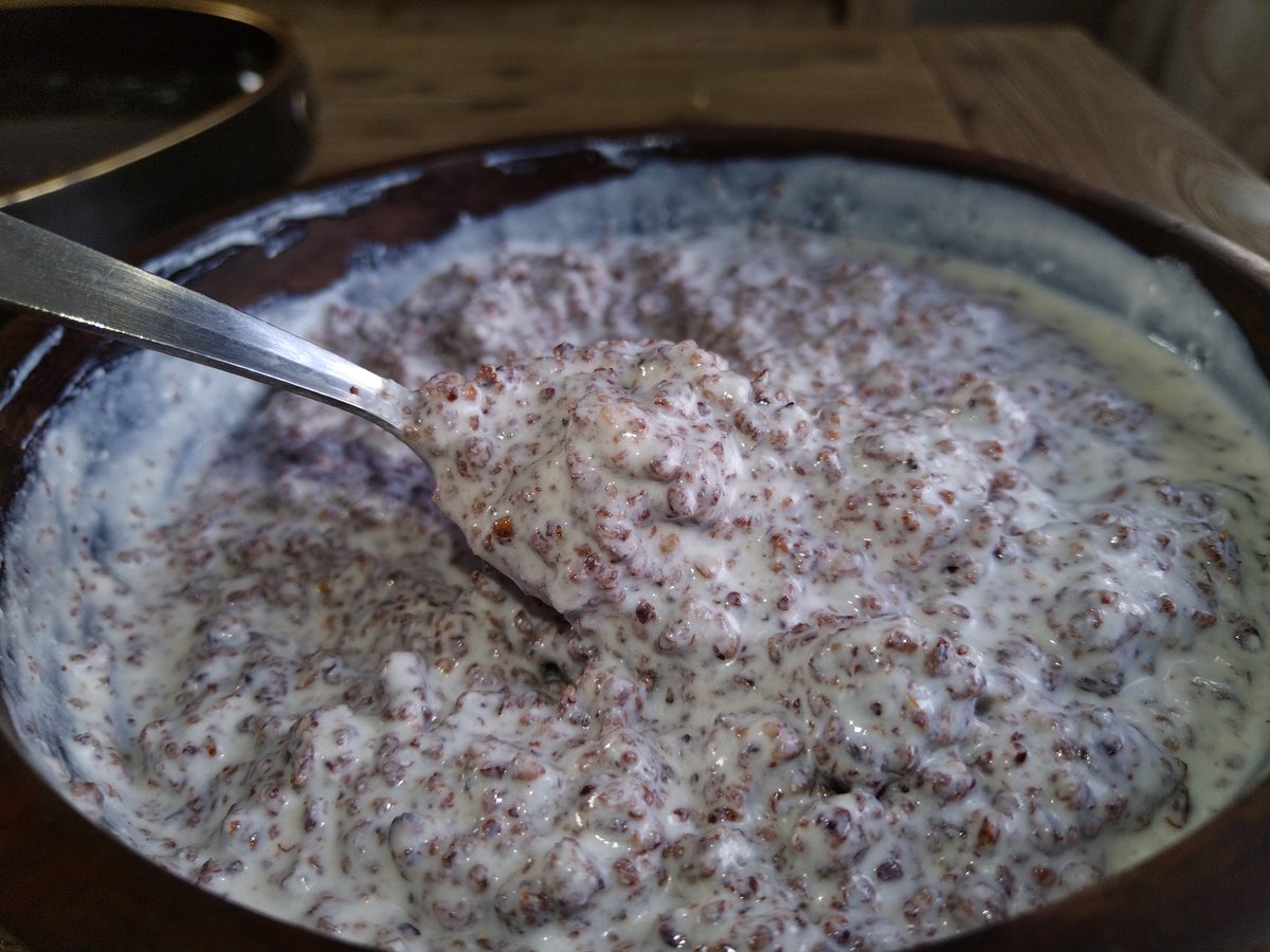 SabzerAzoh's tweet photo. Home fermented Hemp milk and Sorghum maize. Hemp seeds are perfect for creating a creamy texture and replacing dairy. Hemp seeds don’t cause any psychoactive reactions and they are completely safe as well as very healthy to eat. uPhuthu lwaMabele namasi enziwe ngamaPetla.💚 https://t.co/Czer89qVI5