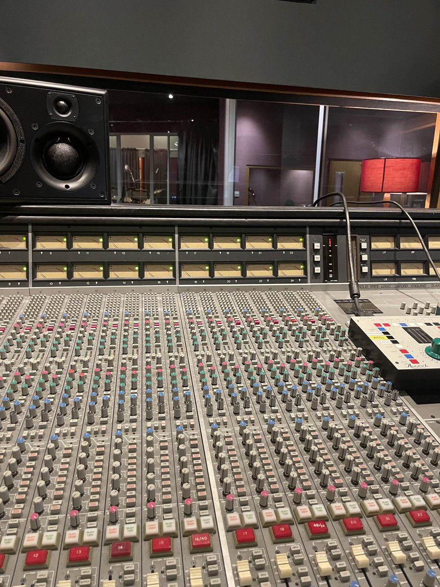 nigeliswright's tweet image. Must be lunchtime at Livingston