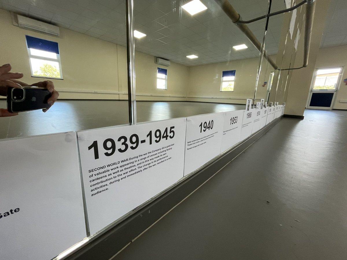 Stags_dance's tweet photo. #ALevel Dance @Rambertdance timeline today :) https://t.co/ahMZMk9ezb