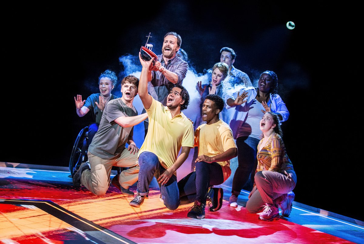 TLBTmusical's tweet photo. To celebrate our official opening night, take a look at these BRAND NEW #TheLittleBigThings photos of our company in action! ✨  

We look forward to sharing a world of colour with you. 💙  

📸 @peachyraith https://t.co/Q2yuqUJax3