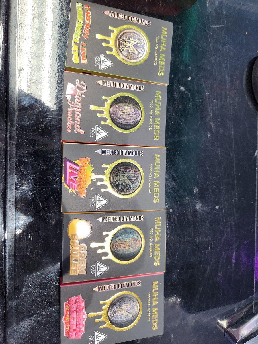 funcloud101's tweet image. Muhamed, Big Chief , Stiiizy , Raw Garden is Ready to serve 💨
Pod กัญชาไฟฟ้าเกรด Premium นำเข้า จาก USA 🇺🇸  
Muhamed Disposable 
1g  1,800.- 
line.me/ti/g2/6bZsw8On…
#thcvape #thcpod #cannabisextract #กัญชากรุงเทพ #กัญชา #dab #กัญชาไฟฟ้า #พอตกัญชา #น้ำมันกัญชา #กัญชานอก