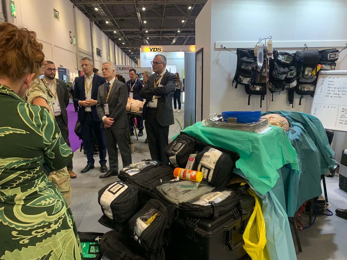 DMS_MilMed's tweet photo. The DMS @DSEI_event 2023 was thrilled to welcome MPs representing the Armed Forces Parliamentary Scheme to the DMS stand, where they witnessed demonstrations and heard about life-saving innovation. 

@JHubMED_Defence #FutureDMS @UKStratCom 

A successful #DSEI for the #DMS 👏 https://t.co/dtCIyBiSXZ