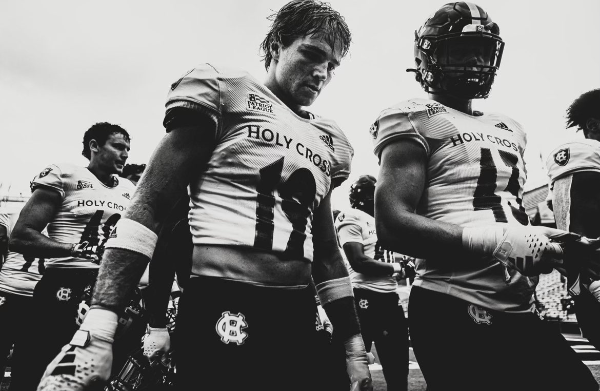 CoachTommyAtha's tweet image. I’m super proud of @EliThompson_5. Already making an impact at @HCrossFB! Holy Cross is lucky to have him! He’s gonna be a big time player! Makes an old coach proud!