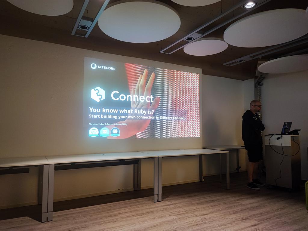 monkeydsc's tweet image. Next presentation at #SUGDE about #Sitecore connect 😍