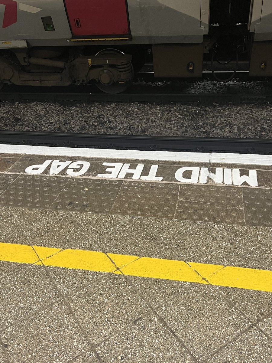 Sharon L. Smith tweet media