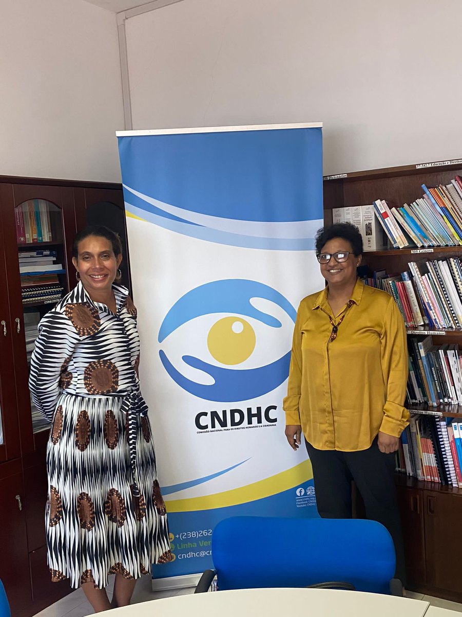 Michel Sidibé (@michelsidibe) on Twitter photo 🇨🇻 Le #CapVert se distingue en traduisant la Déclaration des #DroitsDeLHomme pour les enfants du primaire. Une approche éducative unique qui rend ces droits accessibles aux jeunes cap-verdiens. Bravo pour cet engagement en faveur de l'éducation aux droits de l'homme ! <a href="/CNCDH/">CNC Droits Homme</a> 🇨🇻 Le #CapVert se distingue en traduisant la Déclaration des #DroitsDeLHomme pour les enfants du primaire. Une approche éducative unique qui rend ces droits accessibles aux jeunes cap-verdiens. Bravo pour cet engagement en faveur de l'éducation aux droits de l'homme ! <a href="/CNCDH/">CNC Droits Homme</a>