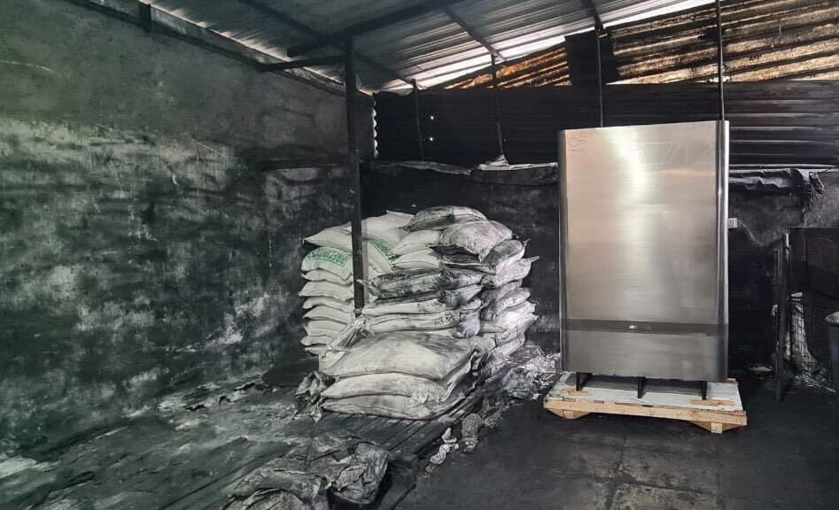 praan_inc's tweet photo. Congratulations to our customer Saga Elastomer on their brand new MK II devices for removal of conductive carbon black dust from the air. This was our first ever conductive carbon dust deployment in Palghar, Maharashtra! ✨🌎🌿
#Praan #MK2 #Filterless #Deployment #CarbonBlack https://t.co/bnAPNAF9Zq