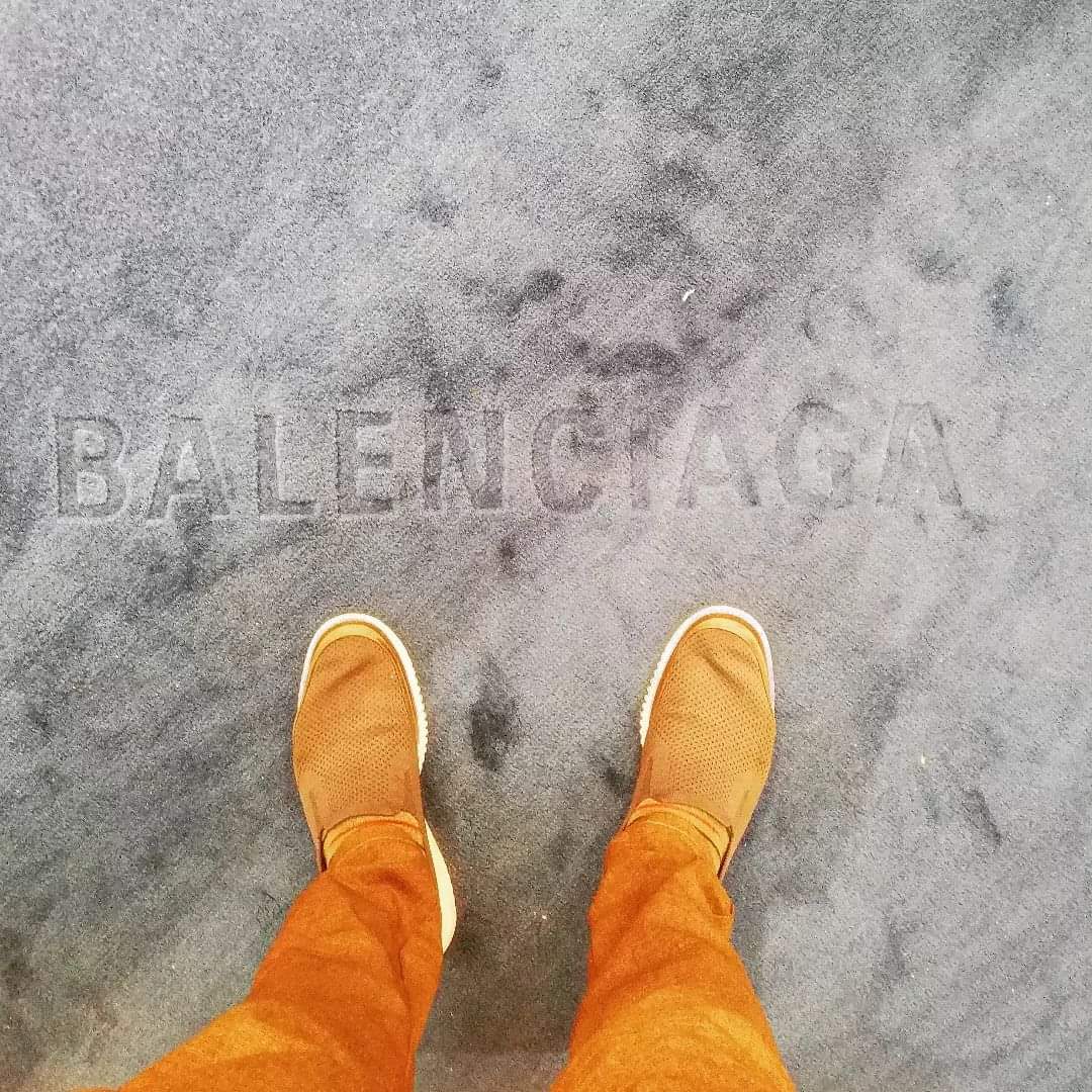 shaahid_96's tweet image. 1B ~ #balanciaga ~