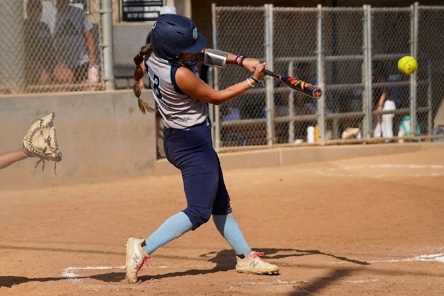 Our newest #ScoutUsoftball prospect is 2025 Maddie Schwab from Hudson, WI! She has a very quick swing (0.13 on contact) and can play both the infield &amp; outfield!
Maddie's website: ScoutU.com/MaddieSchwab 
@MaddieSchwab_ @MNwavessoftball