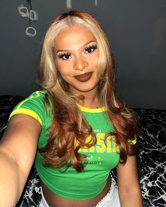 It&rsquo;s almost my 24th so I thought I&rsquo;d change my hair again x https://t.co/IU3DBH1ZRO<a href="/tag/ass"class="tags"><span>#ass</span></a><a href="/tag/trans"class="tags"><span>#trans</span></a>