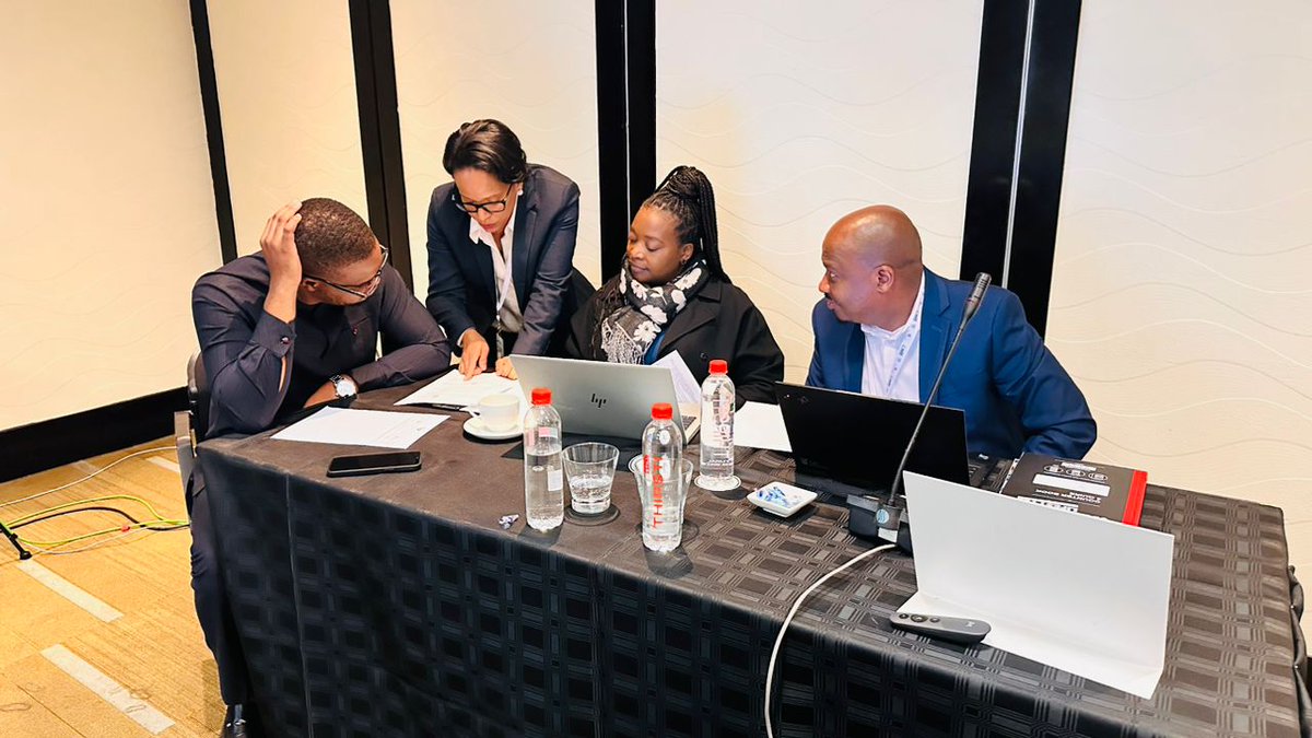 Wrapping up the SACU e-commerce workshop today! Participants engaged in lively group discussions, brainstorming eTrade readiness ideas and uncovering SWOT insights for each SACU Member State's e-commerce capabilities. @commonwealthsec @UNCTAD @AfCFTA @UNDP @WCO_OMD @wto