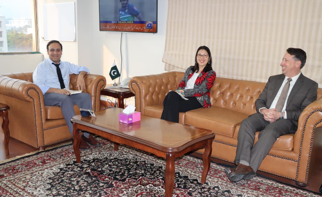 Umar Saif tweet media