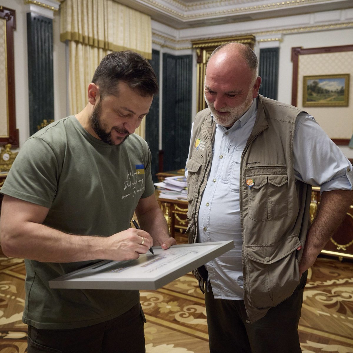 Volodymyr Zelenskyy / Володимир Зеленський tweet media