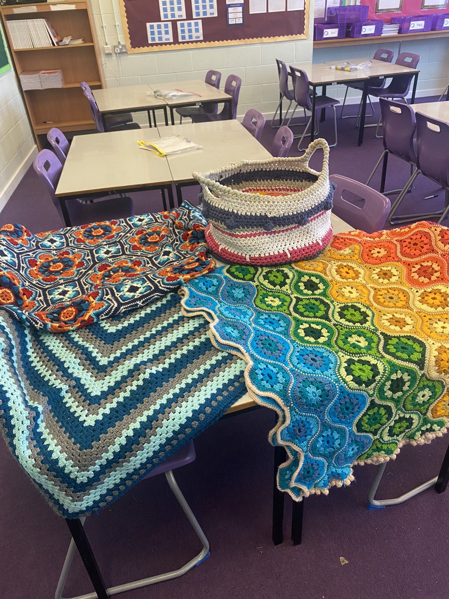 MissSalmonMaths tweet media