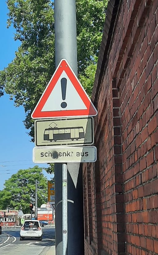 IsaScheuplein's tweet image. Ganz schön großzügig @vgf_ffm Zeitangabe wäre noch sinnvoll 😎