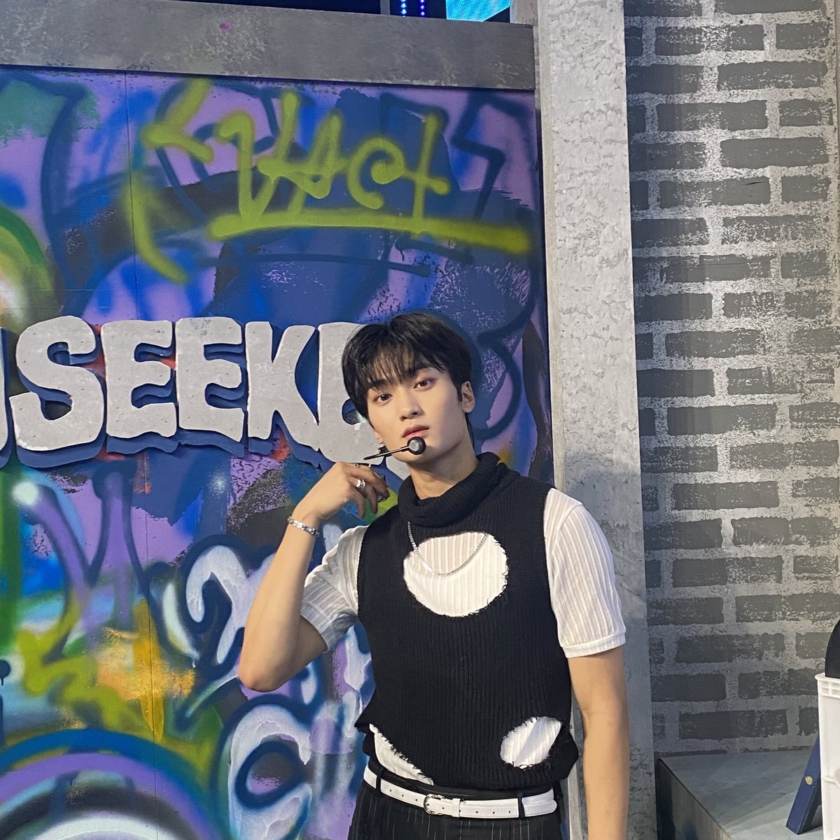 CRAVITY_twt's tweet photo. You guys ready???🤗
#태영 #TAEYOUNG #SUN_SEEKER #엠카운트다운 https://t.co/hp0XpPHRQF