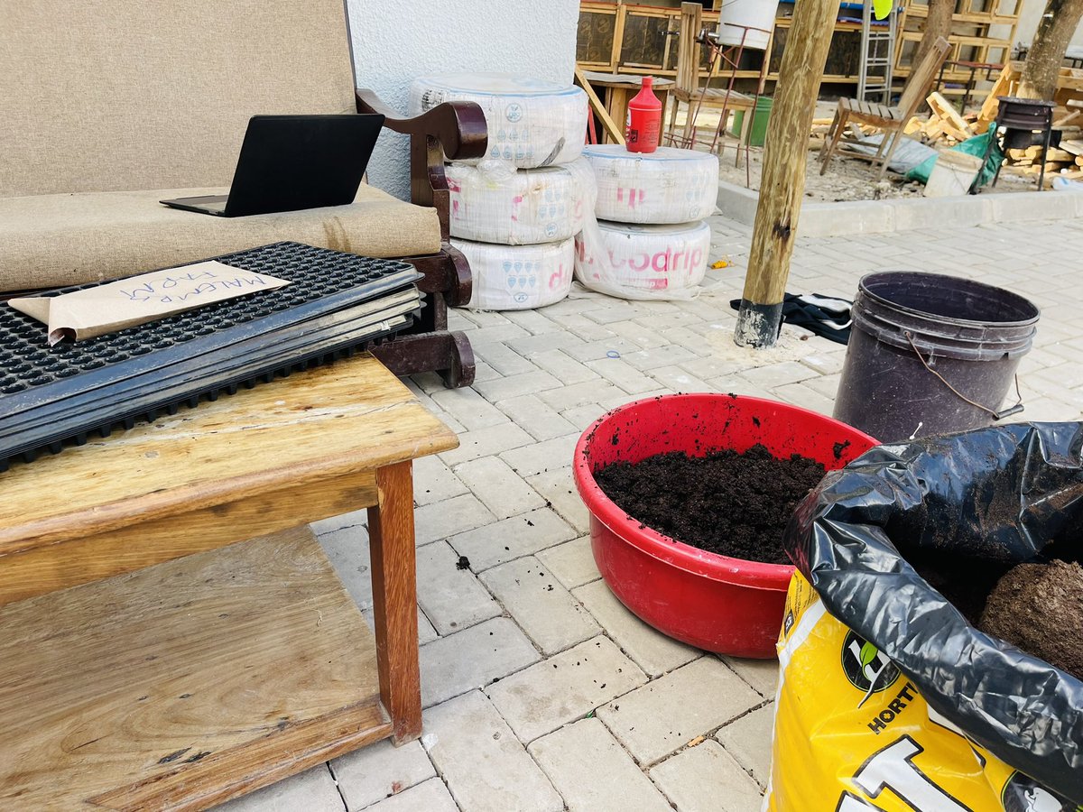 Maandalizi ya kusia mbegu. Karibu <a href="/MalemboFarm/">Malembo Farms</a>  Tanzania ujifunze kilimo biashara. #KilimoNiAjira