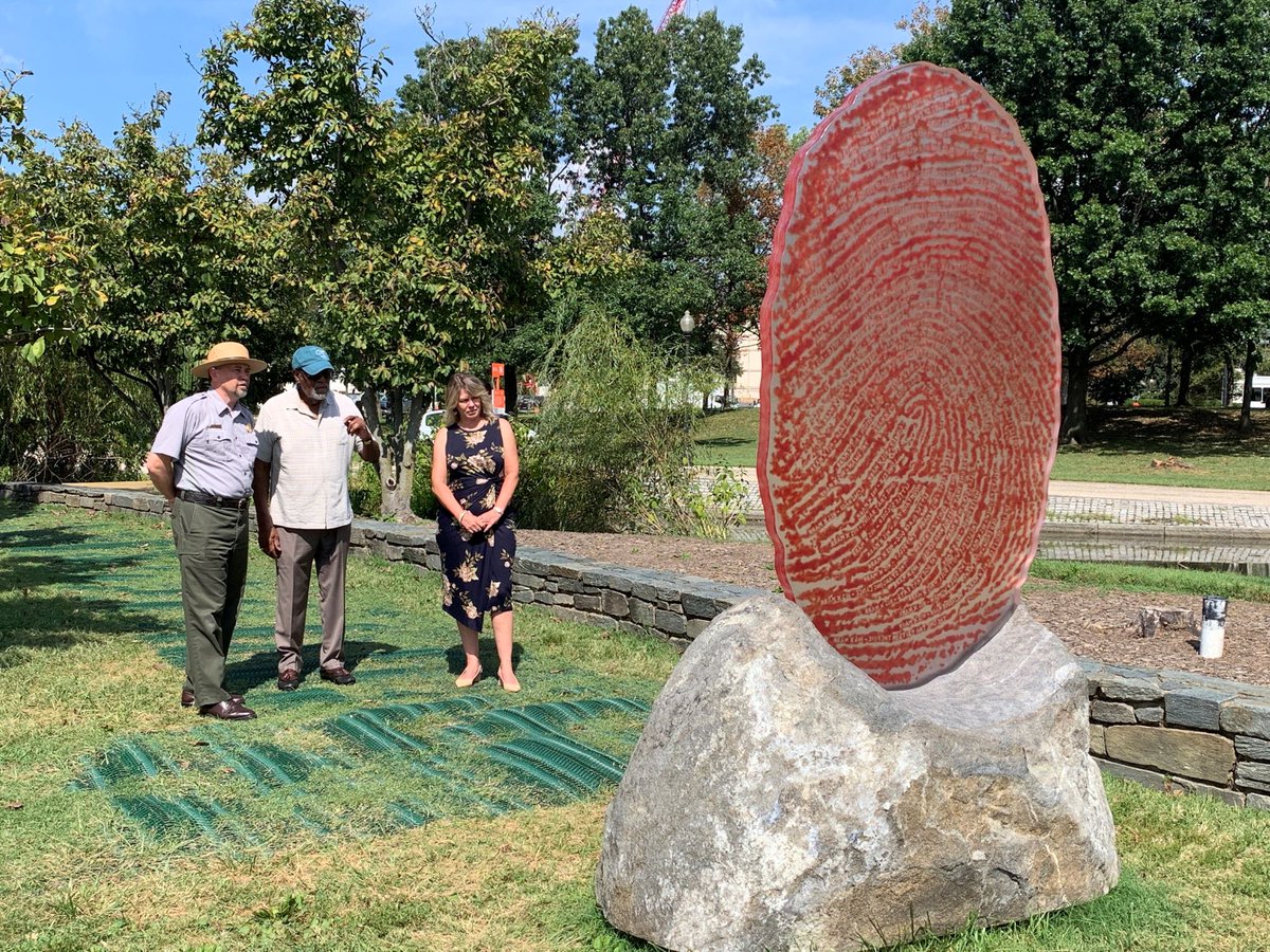 NationalMallNPS's tweet image. You've got one more weekend to see "Beyond Granite: Pulling Together" on the National Mall. This groundbreaking series of temporary art installations will be here through Monday, September 18. Learn more here: beyondgranite.org/exhibition #WashingtonDC #art