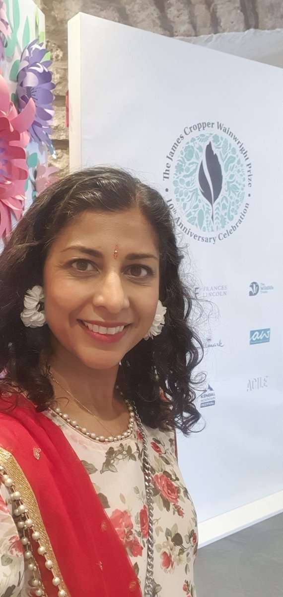 I am at the 10th @wainwrightprize Awards Ceremony to host a panel on the future of nature writing 😊 Come up & say hi if you see me! Dressed in a very nature inspired Shalwar Kameez for the occasion 🥰🌹❤🤍 #jamescropperwainwrightprize
#JCWP23