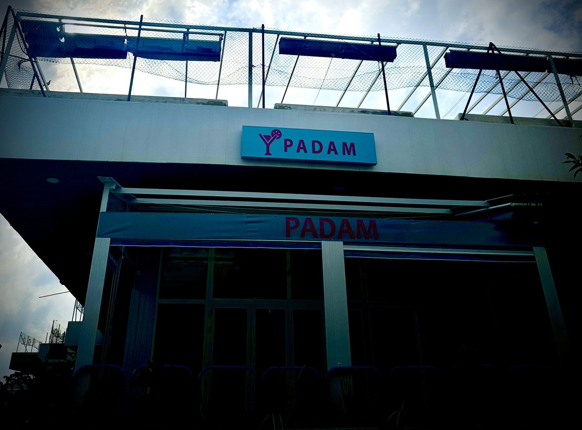And now there’s even a bar ❤️❤️❤️ @kylieminogue #padam