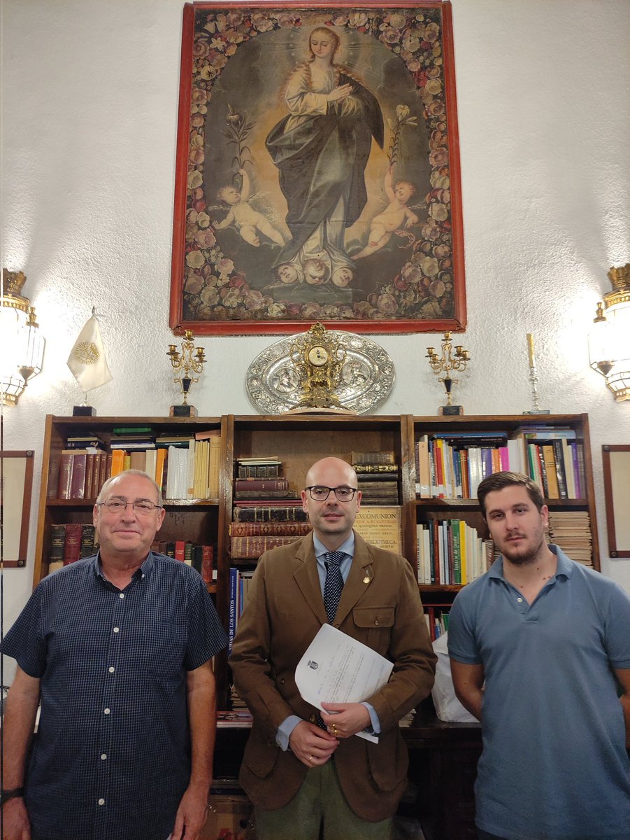 BMAngelesGR's tweet photo. 📢 COMUNICADO OFICIAL

Ayer quedó formalizado el acuerdo que nos vincula, otro año más, a @Rosario_Granada para el acompañamiento musical el 12 de Octubre por las calles de Granada.

Agradecemos a la Archicofradía la confianza depositada en nuestra formación.

#SiempreÁngelesGr https://t.co/cgE7zSKzTu