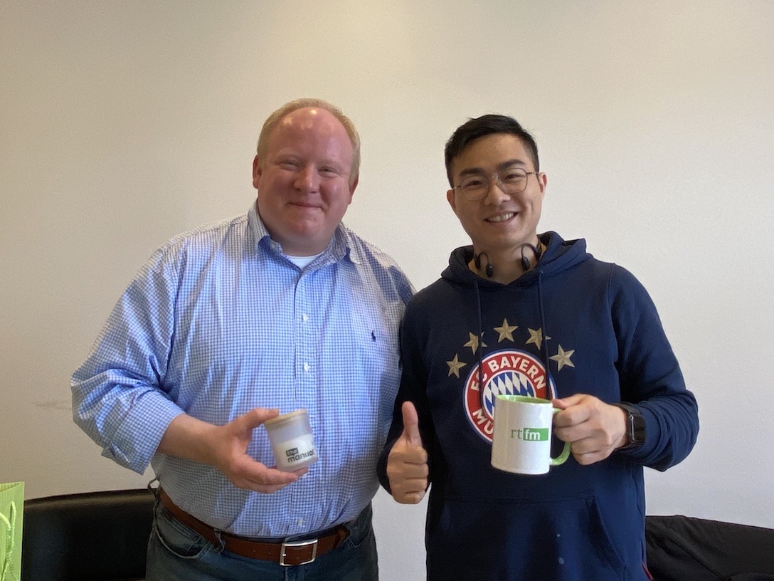 rt_fm's tweet image. Wir feiern 2 Jahre #Shokz bei rtfm 🚀
Und genauso lange hat es (durch Corona) gedauert, bis wir uns das erste Mal persönlich getroffen haben. Nach unserem Strategie-Update in der Agentur brachten wir die fränkische Küche an den asiatischen Gaumen. Auf die weitere gemeinsame Zeit!