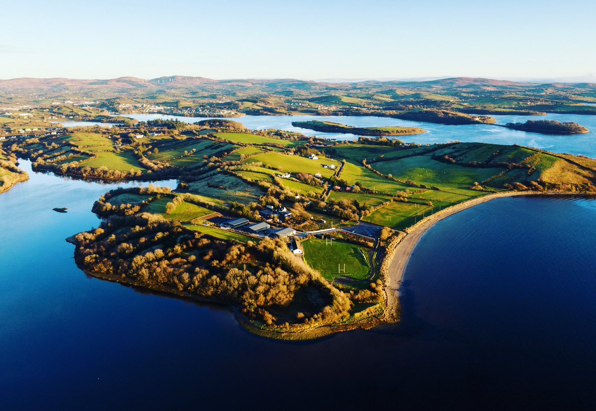 🎉 Celebrating #LoveDonegal day When it comes to scenic places it’s hard for us to look past our very own Holmes, especially with shots like this by @condohphoto Share your favorite Donegal destination & use #lovedonegal #dúnnangallabú #dtrfc @donegaldiaspora @Donegal_Online