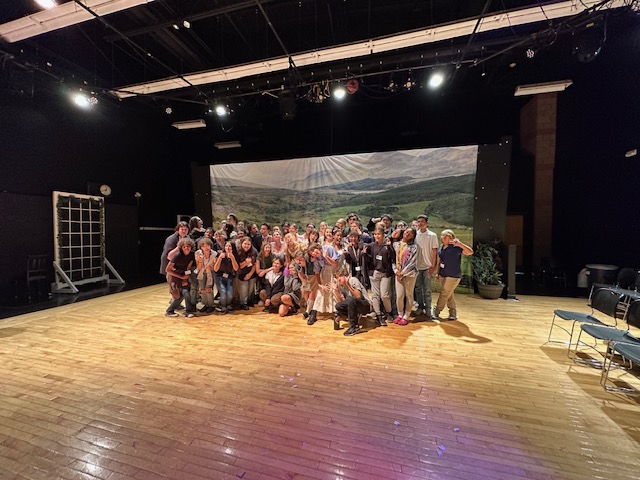 LVAhappenings's tweet photo. LVA Theater IV held a special production of "Sense and Sensability" for students from @KO Knudson Middle School yesterday! We were happy to host them as every performance has sold out! https://t.co/x4XnLopYPb