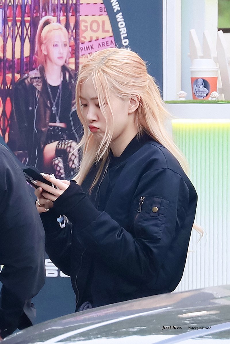 221016 BORN PINK IN SEOUL 출근길

🥰 bit.ly/48cJZ10

#블랙핑크 #로제
#BLACKPINK #ROSÉ
<a href="/BLACKPINK/">BLACKPINKOFFICIAL</a>