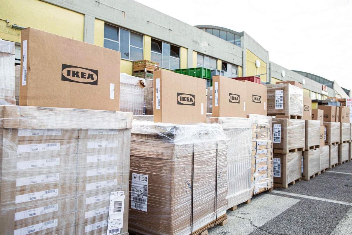 Il grande cuore dell’Emilia-Romagna 💖 

IKEA Italia ha deciso di destinare 2500 tra letti, armadi, comodini, cassettiere e scaffali a chi è stato colpito dalla drammatica alluvione.

Oggi a Cesena ho ringraziato Ikea per il bellissimo gesto. Uniti ci rialzeremo.