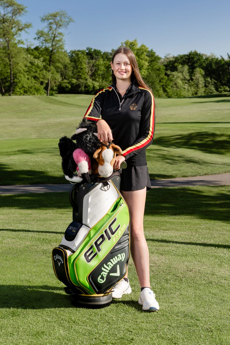 Herzlichen Glückwunsch, liebe Nina Hölzenbein!🥳 Zum 17. Geburtstag und für die Nominierung für die Junioren-Weltmeisterschaften der unter 18-Jährigen, wo sie Anfang Oktober in Kanada für Deutschland an den Start gehen wird. Wir drücken ganz fest die Daumen  🍀 #mewatm