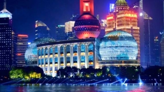 shanghaidaily's tweet photo. Diversified activities, from exhibitions and concerts to a #festooned #boat show and a traditional #watertown wedding, will light up the festive atmosphere of the upcoming #ShanghaiTourismFestival.
Check out some highlight events of the festival🥳
https://t.co/n7MplXcZsp https://t.co/9ZcjuasTuZ