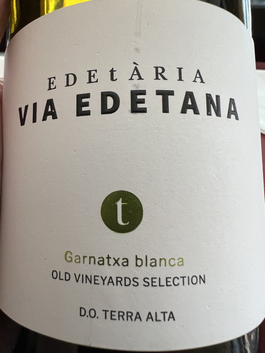 Just in #Meson ! New #wine Edetària Via Edetana 2022 old white Garnatxa