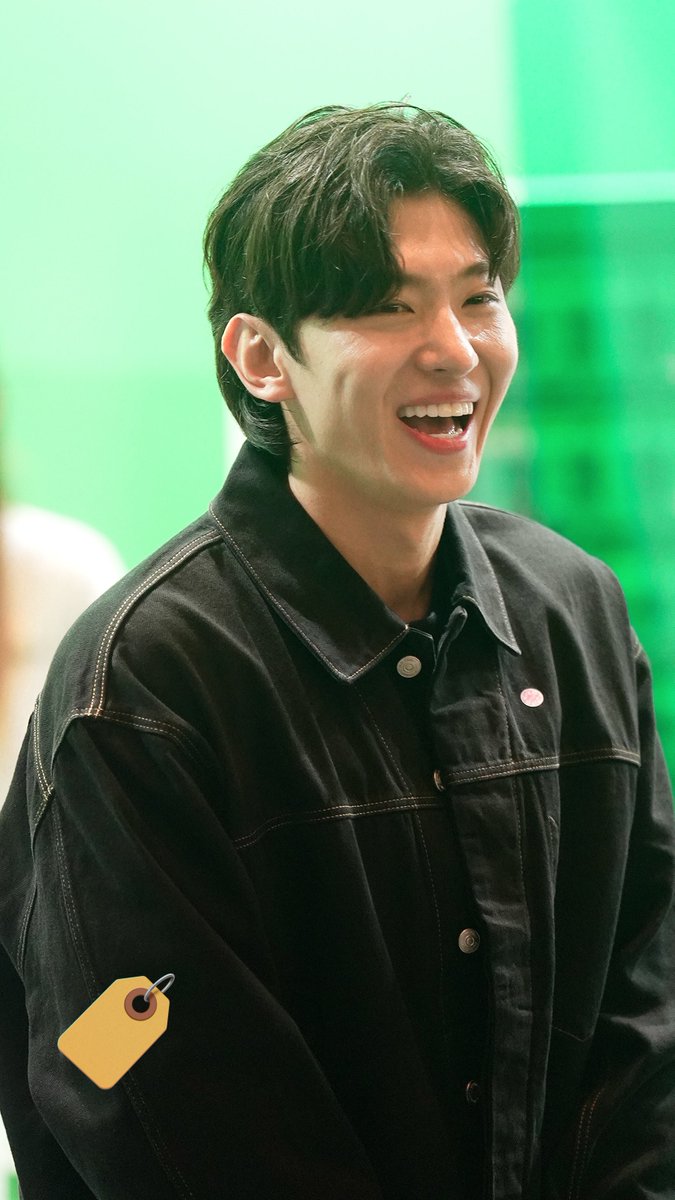 IN___DEX__'s tweet photo. 230914 청년의 날 덱스 #프리뷰
ㅇF.ᐟ.ᐟ.ᐟ 김덱스.ᐟ.ᐟ.ᐟ
너 진짜 너무 잘하고 있으니까 .ᐟ.ᐟ.ᐟ
맨날 이렇게 웃기만 해조라 .ᐟ.ᐟ.ᐟ.ᐟ.ᐟ.ᐟ.ᐟ.ᐟ.ᐟ
#덱스 #DEX #김진영 #Falling_IN_DEX https://t.co/UwPZwfqwcw