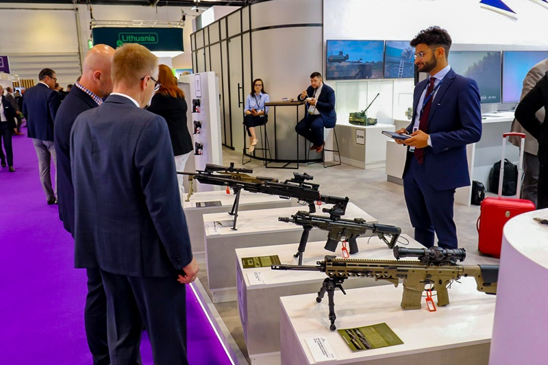 Polska_Zbrojna's tweet image. Polska Grupa Zbrojeniowa, Grupa WB oraz Grupa Lubawa promują swoje produkty na targach przemysłu obronnego w Londynie
@MON_GOV_PL @PGZ_pl @WBGroup_PL #DSEI 
polska-zbrojna.pl/home/articlesh…