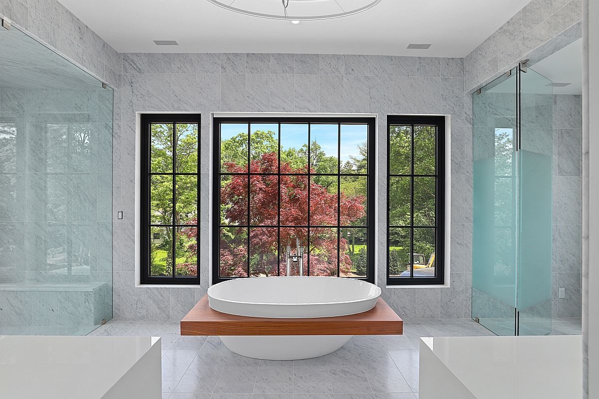 Steel windows offer an uncompromising view of the outdoors with their minimal sightlines, perfect for viewing the gorgeous New England fall foliage we'll be seeing soon😍