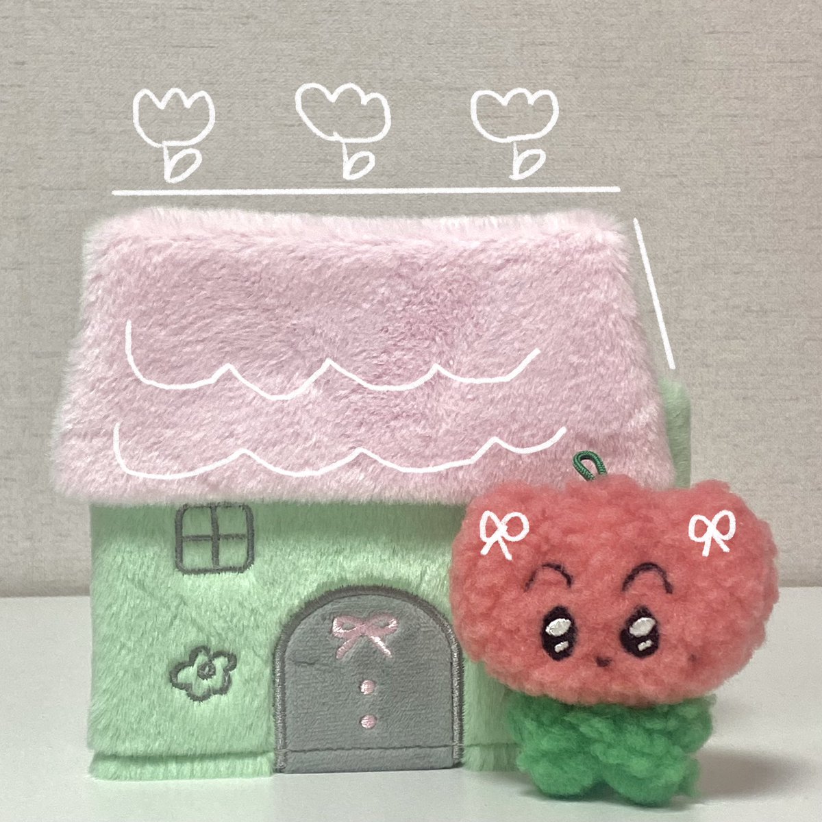 malgayoooo's tweet photo. 🌷튤립군 수요조사🌷

🗓️:23.09.14~23.09.16

-자세한사항은 폼을 참고해주세요（  ͡σ̴̶̷̤◡ ͡σ̴̶̷̤.)

🔗https://t.co/RLGU12ZPqT

#rt 제작시 한분께 튤립군을 보내드려요. https://t.co/MTtBREUpH2