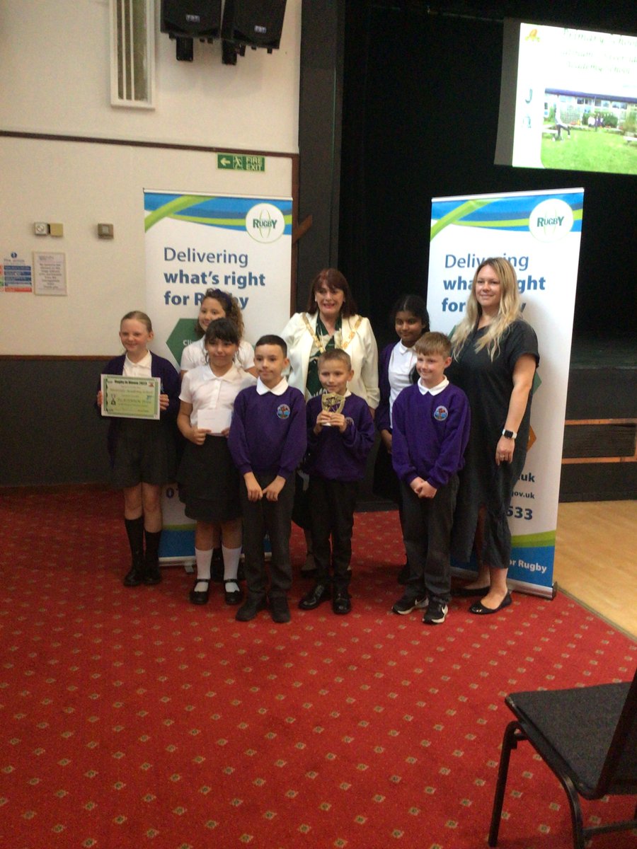 Riverside_2015's tweet photo. A huge well done to all our children at Riverside for achieving the platinum gardening award at Rugby In Bloom 2023! Thank you to our school representatives, who went to the Benn Hall to receive the award. https://t.co/hhdaPgPV4t