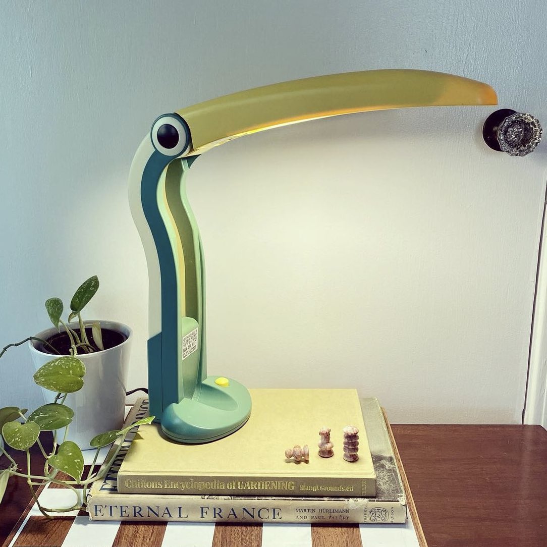 designdocument's tweet image. Vintage Toucan Side Lamp by H.T. Huang  (1980s) 🦆✨