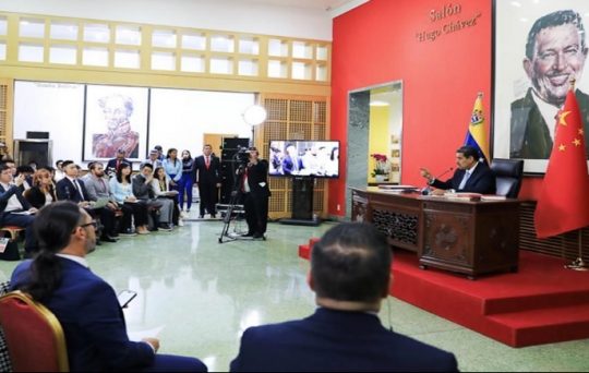 PartidoPSUV's tweet photo. Asociación de China y Venezuela afianza el desarrollo de los pueblos
https://t.co/gTSz45rmjL
#VenezuelaYChinaIndestructibles https://t.co/kQnLsQM0CU