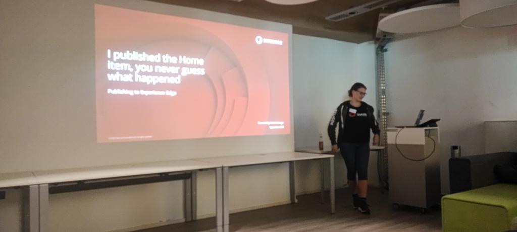 monkeydsc's tweet image. Last Session at #Sugde by @katho2404 - I published the home item, you never guess what happened? 😍