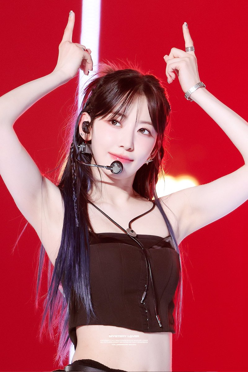230902 TGC HQ 4P #LE_SSERAFIM #르세라핌 #宮脇咲良 #SAKURA #사쿠라