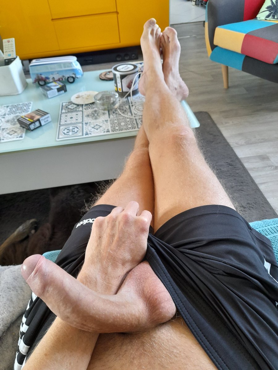 exhib_couple's tweet photo. 🇨🇵 RT si tu me sucerais bien
🇺🇸 RT if u want to suck

➡️➡️ https://t.co/FVbqDenK9s

1️⃣8️⃣0️⃣VIDEOS
#gay #gaykiffeur #gaysneaker #gaysocks #gayfeet #gayexhib #gayscally #silverscally #gaytbm #tbm #gayporn #gayfuck #gayporno #gaytn #tn #socks #sneaker #gayjerk #gaycum #gayload https://t.co/6JSqmVyGtk