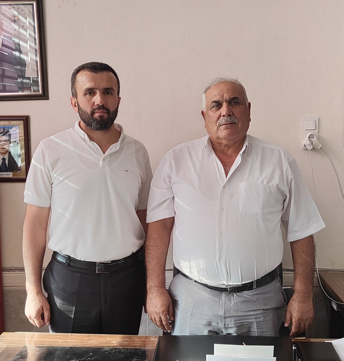 AdanaTesklt_YRP's tweet photo. İl teşkilat başkanımız @hsn_arik
#imamoğlu ilçemizde
İmamoğlu esnaf kefaret odası başkanı Hüseyin Sert'i ziyaret ederek yerel seçimlere yönelik istişare Yaptılar.
@ErbakanFatih @MehmedAltinoz
@nureddingul @rprefahpartisi
#ebebk #Spacemfd #colomboweather #bist100 #BORSA https://t.co/fTIblUe1lU