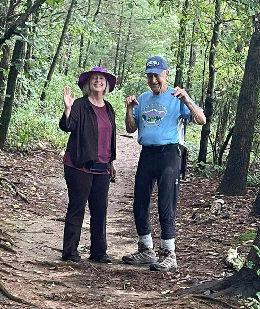 This young man turns 94 next month. Wanna say Happy Birthday? #comerunwithus at the #BusaBushwhack Trail Race! 5 or 10 miles of fun in #metrowest  gfrcrun.org/bushwhack/bush…